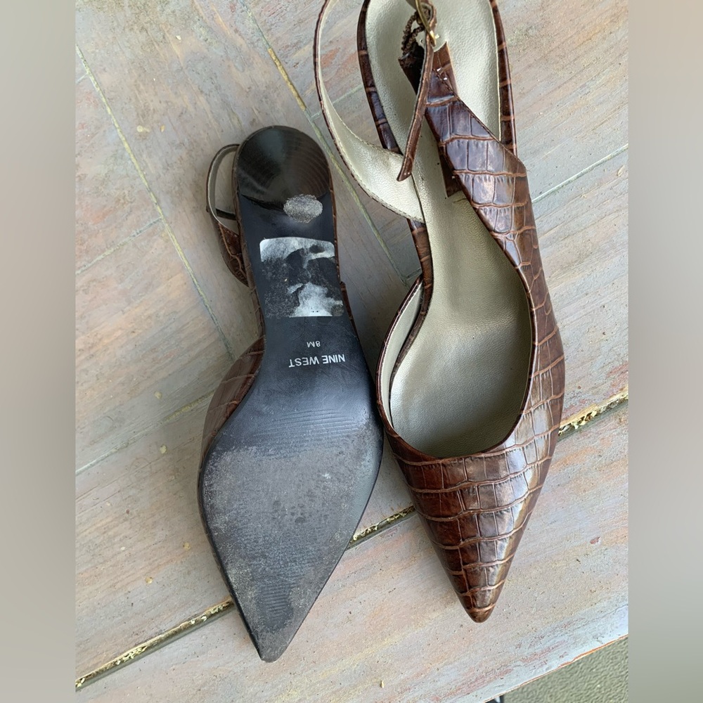 Nine West Brown Mock Croc-Embossed leather Strappy backless  Heels Size :8 - Picture 9 of 9